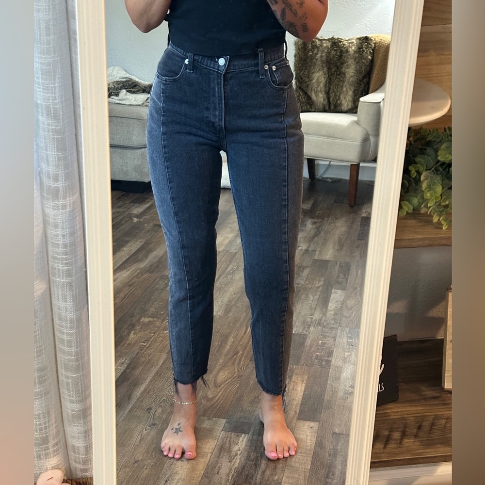 Abercrombie The Mom High Rise Jeans